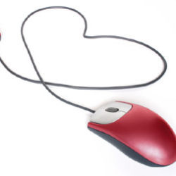 heart-shaped wired mouse