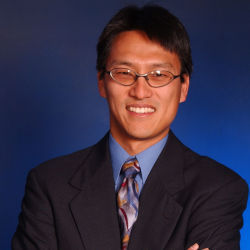 Virginia Tech Associate Professor Wu Feng