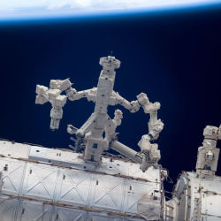 NASA's Dextre robot