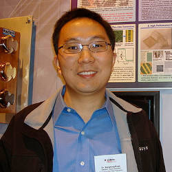 UCLA professor Xiangfeng Duan