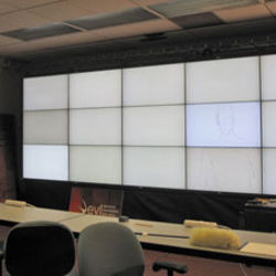 University of Illinois at Chicago high-definition screen