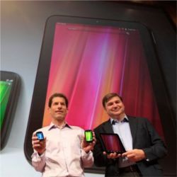 HP executives w TouchPad