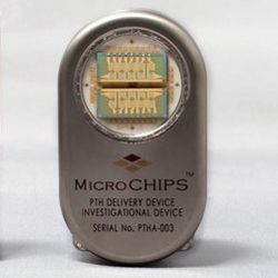 MicroCHIPS implantable drug-delivery device