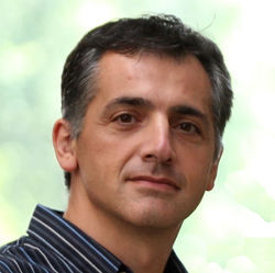 Northwestern University professor Fabian Bustamante