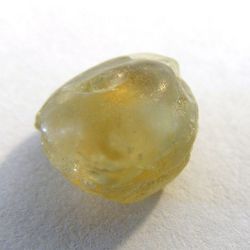 uncut yellow sapphire