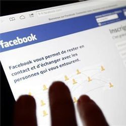 Facebook on iPad in France