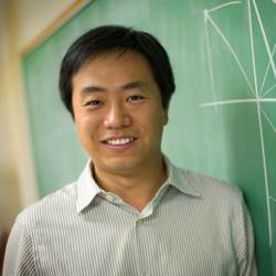 University of Texas at Arlington professor Shouyi Wang.