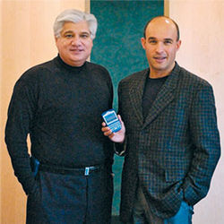 Co-CEOs Lazaridis (left) and Balsillie, 2003