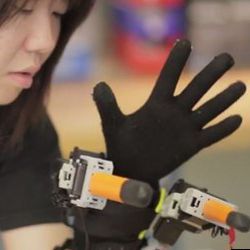wrist-mounted robotic fingers