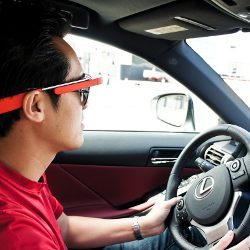 driver wearing Google Glass