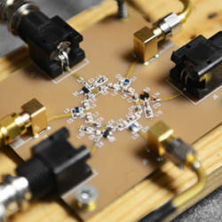 This circuit could allow cellphones and other devices to double their data bandwidth. 