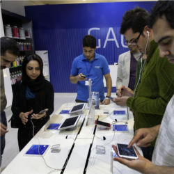 Cellphone store in Tehran