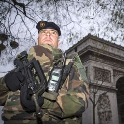 French soldier, Arc de Triomphe