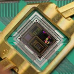 D-Wave quantum chip