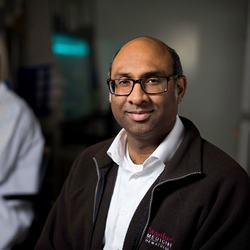 Ravi Majeti and his collaborators have developed an algorithm to find new pathways that may help them better target cancer cells.