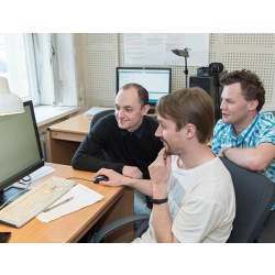 Scientists at Peter the Great St.Petersburg Polytechnic University examine the proposed new channel coding method.