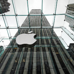 Apple Store on Fifth Avenue, New York