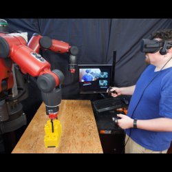 user operates MIT CSAIL's VR system