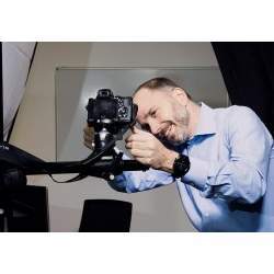 Stefan Roth, head of the Visual Inference Lab at Technische Universitt Darmstadt, adjusts a camera.