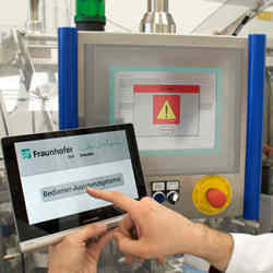 The SAM self-learning assistance system helps machine operators resolve errors.