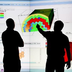 researchers observe visualizations of ICE simulation data on ORNL system