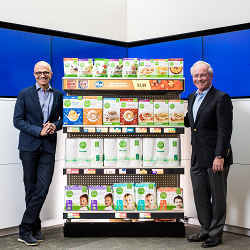 Microsoft CEO Satya Nadella (left) and Kroger CEO RodneyMcMullen.