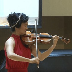  violinist Isabelle Li Lao