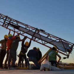 students from USCRPL prepare Traveler IV for launch