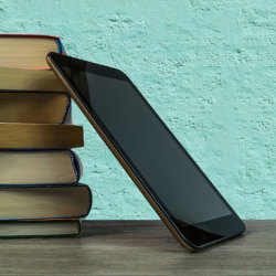 e-book and traditional textbooks