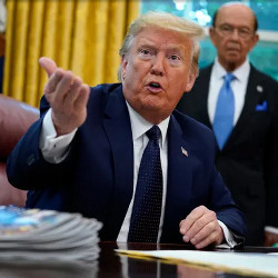 President Donald Trump and Secretary of Commerce Wilbur Ross in the Oval Office