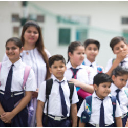 schoolchildren in India