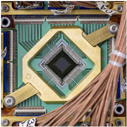 D-Wave quantum computer chip