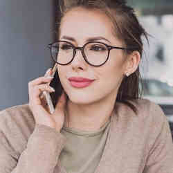 A young woman on her smartphone.