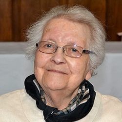 Computer programming pioneer Mary Coombs, 1929-2022