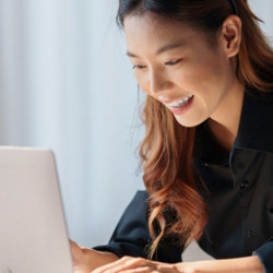 woman at a laptop computer